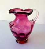 Glazen vaas karaf met oor bordeauxrood helder oor 3024-g, Ophalen of Verzenden