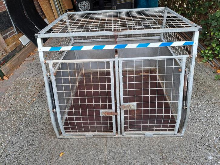 Stevige grote transportbox 2 honden (auto bench), Dieren en Toebehoren, Hondenbenches, Gebruikt, Ophalen