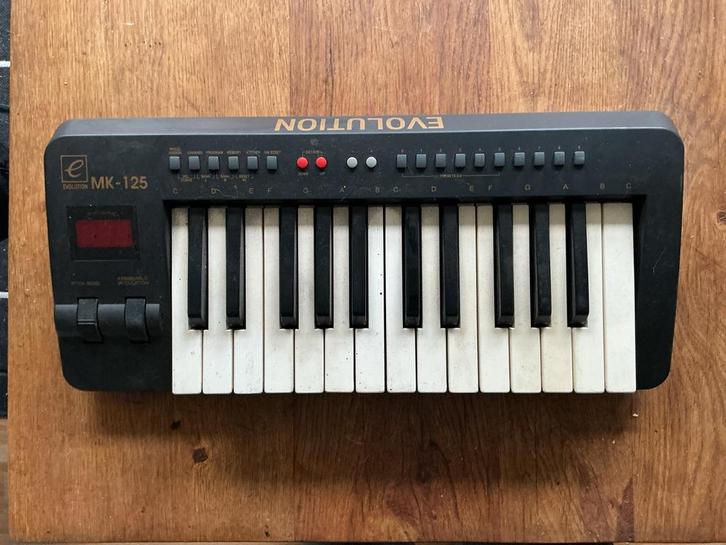Evolution MK-125 Dance Station - Compacte MIDI Keyboard, Muziek en Instrumenten, Midi-apparatuur, Gebruikt, Ophalen