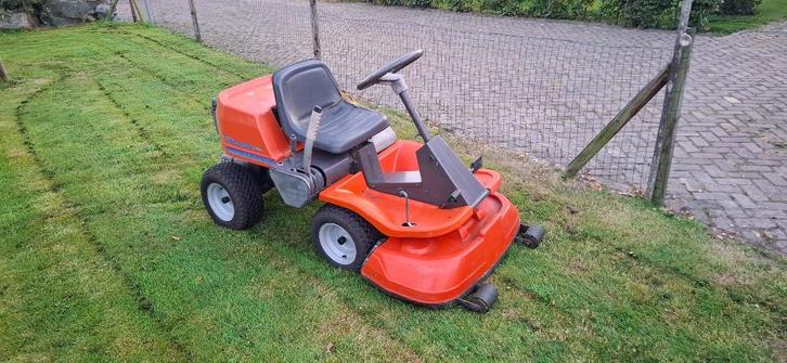 Husqvarna 850 zitmaaier tuintrekker, Tuin en Terras, Zitmaaiers, Gebruikt, Ophalen