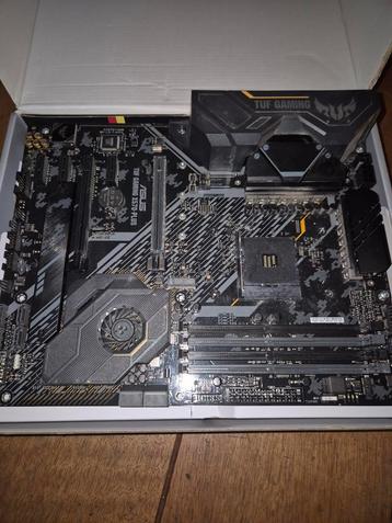 ASUS TUF Gaming X570-Plus ATX Moederbord beschikbaar voor biedingen