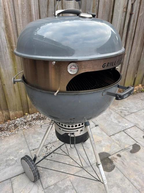 Weber Master Touch BBQ met Pizza Ring, Tuin en Terras, Houtskoolbarbecues, Gebruikt, Met accessoires, Ophalen