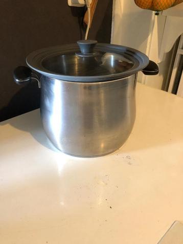 grote pan met deksel, ±8 liter  beschikbaar voor biedingen