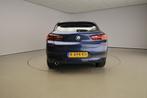 BMW X2 xDrive25e | LED | Leder | HUD | Stoelverwarming | Cli, Auto's, Automaat, 12 maanden, Gebruikt, Blauw