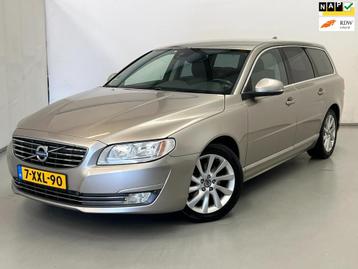 Volvo V70 1.6 D2 Nordic+ / NL-auto / Leder / Navi / Trekhaak beschikbaar voor biedingen