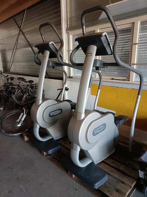 Technogym apparatuur voor een sportschool, Sport en Fitness, Fitnessapparatuur, Zo goed als nieuw, Metaal, Ophalen