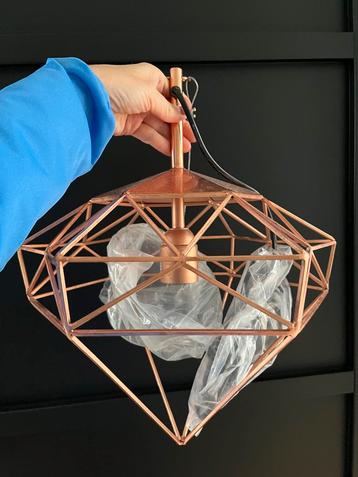 Nieuwe hanglamp in verpakking beschikbaar voor biedingen