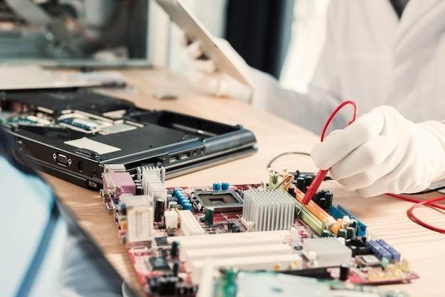 Laptop en pc - service. Professioneel en snel, Computers en Software, Windows Laptops, Refurbished, 15 inch, Ophalen