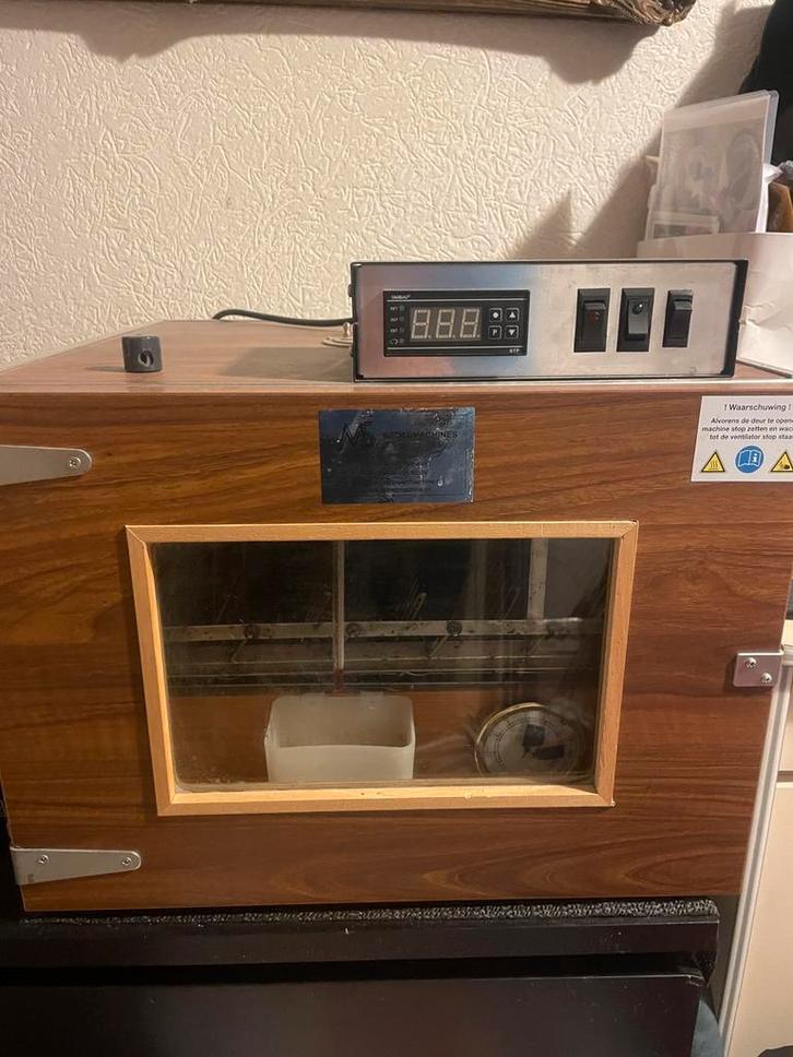 Ms broedmachine volautomaat, Dieren en Toebehoren, Pluimvee | Toebehoren, Zo goed als nieuw, Broedmachine, Ophalen of Verzenden