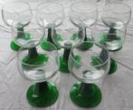 9 Roemers / wijnglazen met groene geribbelde voet. France, Antiek en Kunst, Antiek | Glas en Kristal, Ophalen