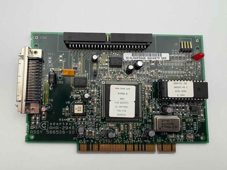 Adaptec AHA-2940 SCSI kaart, Computers en Software, Netwerkkaarten, Gebruikt, Intern, Ophalen of Verzenden