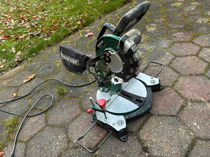 Kapzaag / verstekzaag - Parkside, Doe-het-zelf en Verbouw, Gereedschap | Zaagmachines, Gebruikt, Afkortzaag, 1200 watt of meer