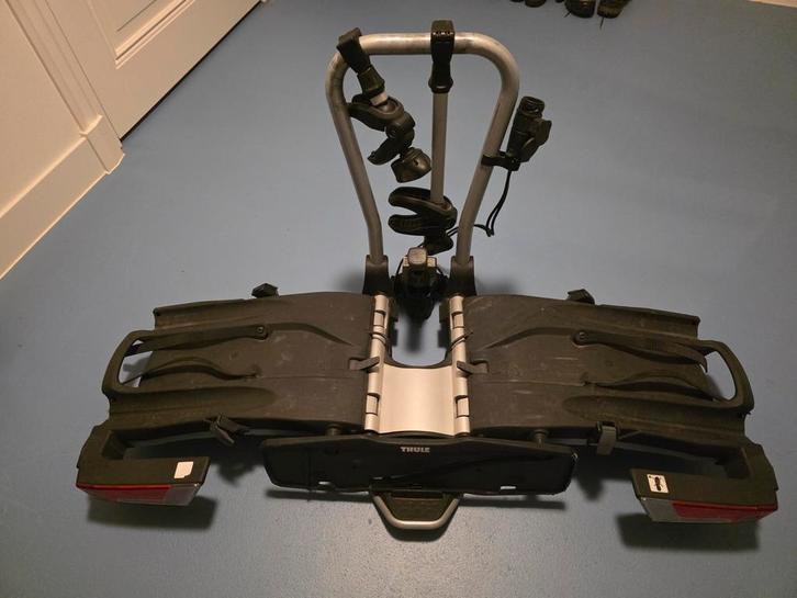 Thule Easyfold 932 Fietsendrager voor 2 fietsen, Auto diversen, Fietsendragers, Gebruikt, Trekhaakdrager, 2 fietsen, Brede banden