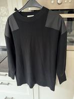 Zwarte COS trui met details, Ophalen of Verzenden, Zo goed als nieuw, Maat 38/40 (M), Zwart