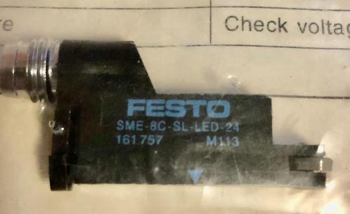 FESTO - naderingsschakelaar - SME-8C-SL-LED-24 - 161757, Hobby en Vrije tijd, Elektronica-componenten, Nieuw, Ophalen of Verzenden