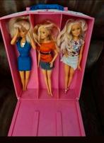 Barbie & friends,in koffertje poppen ,kleding,nette staat, Ophalen of Verzenden, Zo goed als nieuw