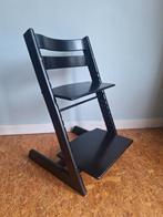 Zeer nette Zwarte Tripp Trapp New model kinderstoel, Kinderen en Baby's, Kinderstoelen, Ophalen of Verzenden, Zo goed als nieuw
