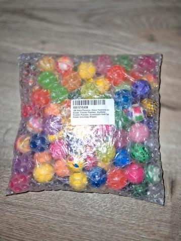 100 Stuiterballen / Flummi's beschikbaar voor biedingen