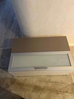 Kastje met klapdeur., Ophalen