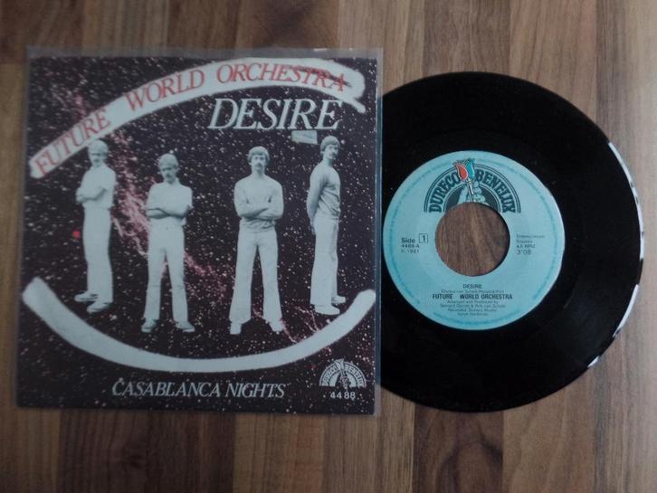 single  Future World Orchestra - Desire, Cd's en Dvd's, Vinyl Singles, Gebruikt, Single, Pop, 7 inch, Ophalen of Verzenden