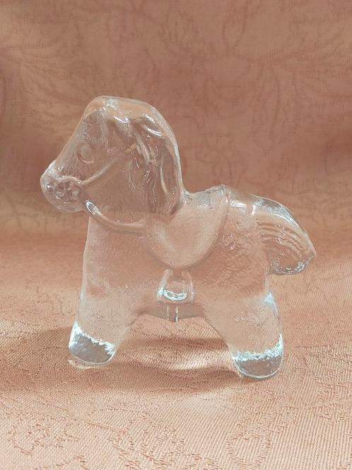 Kosta boda paardje pony kristalglas paperweight, Antiek en Kunst, Antiek | Glas en Kristal, Ophalen of Verzenden