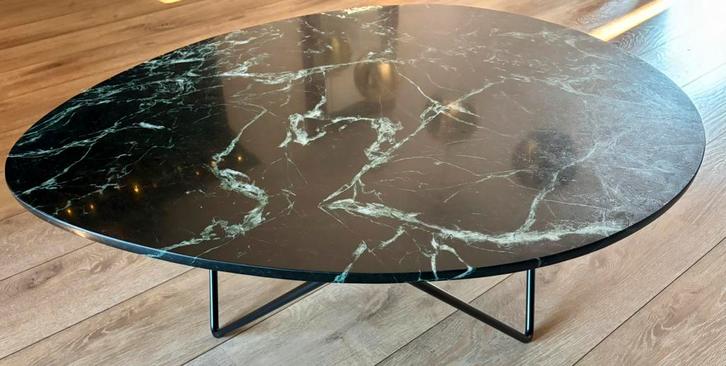 Furnified salontafel groen marmer met zwart onderstel, Huis en Inrichting, Tafels | Salontafels, Gebruikt, Minder dan 50 cm, 50 tot 100 cm