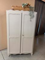 Brocante kledingkast / buffetkast, Ophalen, Studio Larilo, Studiolarilo@gmail.com, Zo goed als nieuw