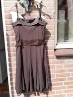 Prachtige jurk van H&M bewerkt met kant, 40 bruin, Maat 38/40 (M), Bruin, Verzenden, Zo goed als nieuw