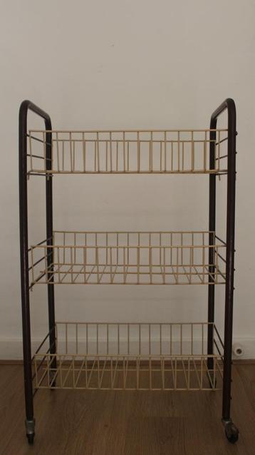 Vintage Bruine Trolley Roltafel 2 stuks beschikbaar voor biedingen