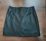 Nieuwe rok leerlook Monki, Kleding | Dames, Rokken, Maat 38/40 (M), Zwart, Nieuw, Ophalen of Verzenden