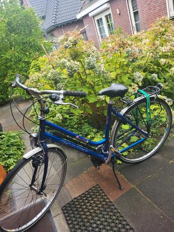 Fiets  beschikbaar voor biedingen