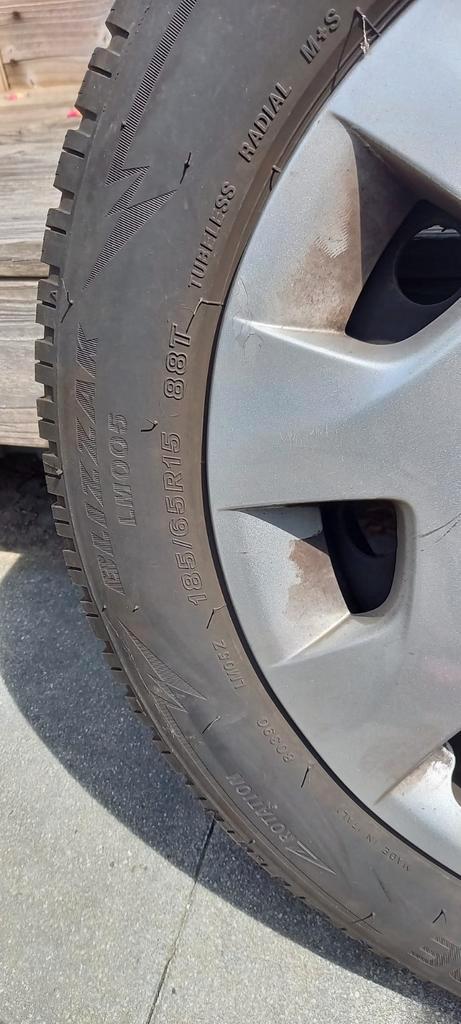 Winterbanden op velg Hyundai i20 (2016), Auto-onderdelen, Banden en Velgen, Banden en Velgen, Winterbanden, 15 inch, 185 mm, Ophalen