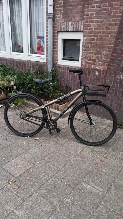 VanMoof damesfiets 28 inch, Fietsen en Brommers, Fietsen | Dames | Damesfietsen, Zo goed als nieuw, Overige merken, Ophalen