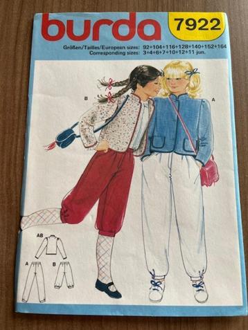 Vintage patroon meisjes jasje en pofbroek - Burda 7922 beschikbaar voor biedingen