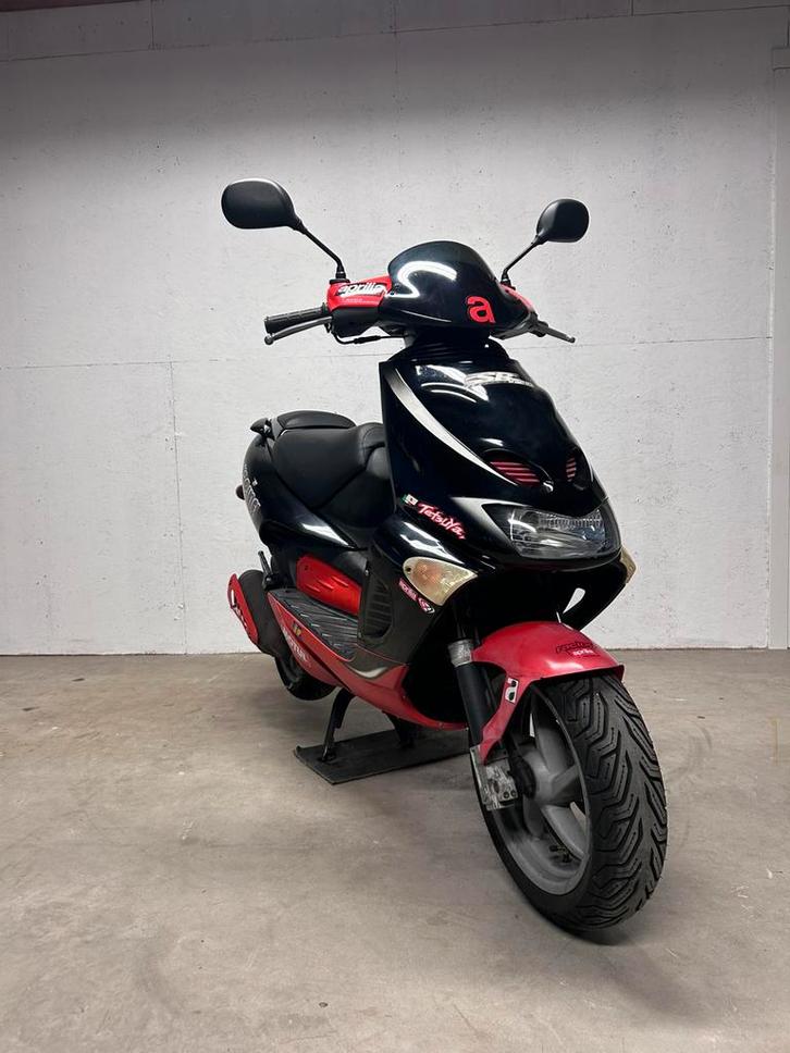 Aprillia SR-125, Fietsen en Brommers, Scooters | Aprilia, Gebruikt, SR 50, Maximaal 45 km/u, Benzine, Ophalen
