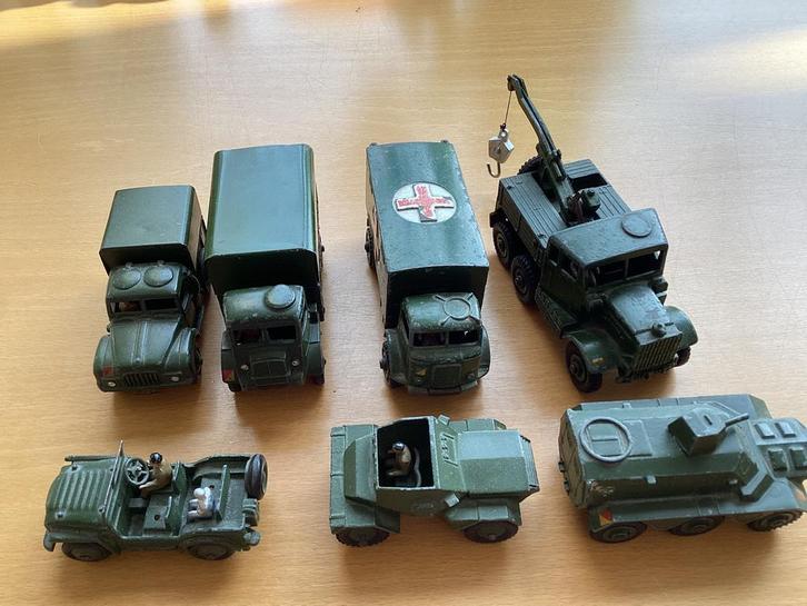 Dinky toys Army, Hobby en Vrije tijd, Modelauto's | 1:43, Gebruikt, Overige typen, Dinky Toys, Ophalen of Verzenden