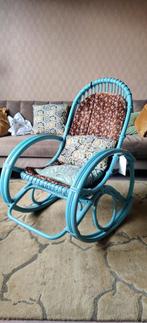 Rotan schommel stoel, Huis en Inrichting, Fauteuils, Ophalen, Gebruikt, Minder dan 75 cm, 50 tot 75 cm