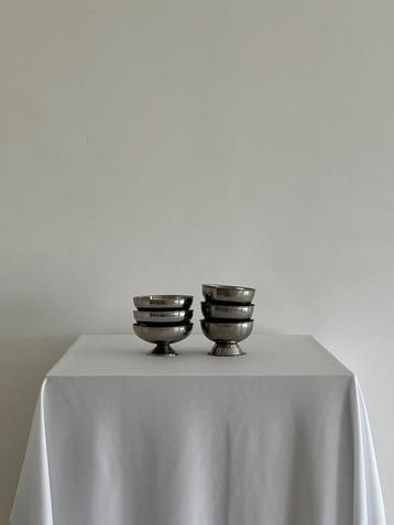 Set van 6 chroom cups beschikbaar voor biedingen