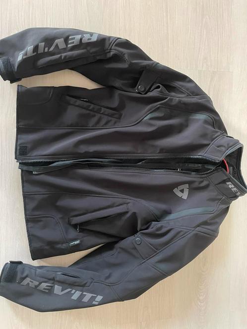 Z.g.a.nieuw! Rev-It all season motorjas incl. pads (M), Motoren, Kleding | Motorkleding, Jas | textiel, Tweedehands, Ophalen