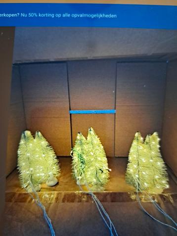 Kerstbomen met licht 3 volt  beschikbaar voor biedingen