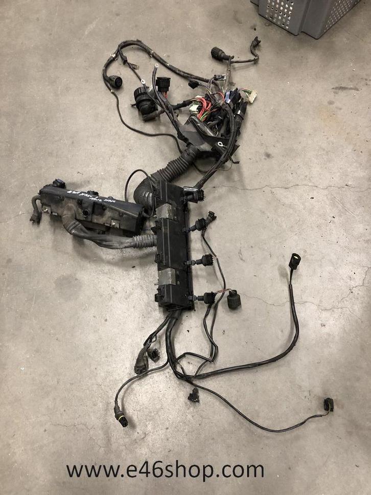 KABELBOOM BMW E38 735i automaat, Auto-onderdelen, Elektronica en Kabels, BMW, Gebruikt, Ophalen of Verzenden