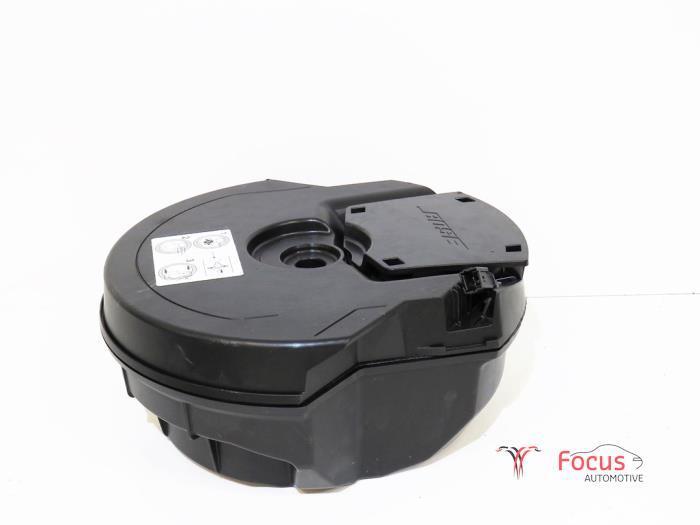 Subwoofer van een Renault Captur, Auto-onderdelen, Elektronica en Kabels, Renault, Gebruikt, 6 maanden garantie, 12 maanden garantie