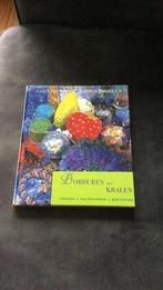 D. Vernon - Borduren met kralen, Boeken, D. Vernon, Ophalen of Verzenden, Zo goed als nieuw, Borduren en Naaien