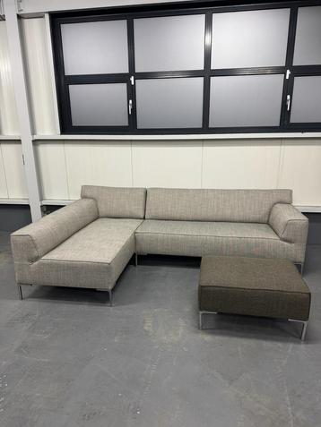 Refurbished Design on Stock Bloq hoekbank | Bloq hoekbank beschikbaar voor biedingen
