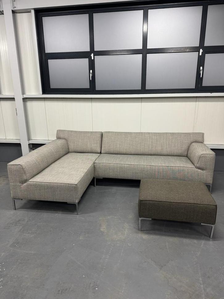 Refurbished Design on Stock Bloq hoekbank | Bloq hoekbank, Huis en Inrichting, Banken | Bankstellen, Zo goed als nieuw, Hoekbank