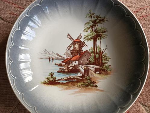 Schitterende vintage Italiaanse schaal van keramiek, Huis en Inrichting, Woonaccessoires | Schalen en Manden, Zo goed als nieuw