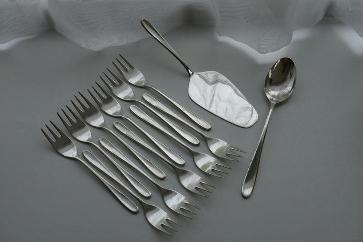 Gero 100 Invitation 246 messen fruit lepel & Hollandia plate, Antiek en Kunst, Antiek | Bestek, Ophalen of Verzenden