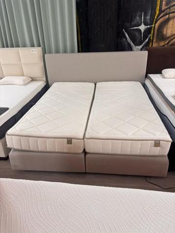 Nieuwste Boxspring met Auping matras 180x210 Z36 beschikbaar voor biedingen