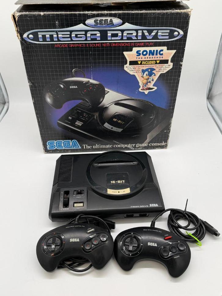 Sega Mega Drive - Met Sonic Hedgehog - Compleet met doos, Spelcomputers en Games, Games | Sega, Zo goed als nieuw, Mega Drive