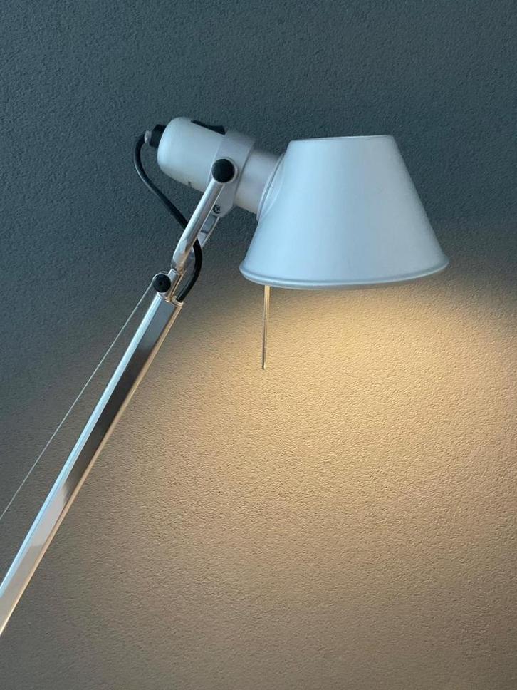 Artemide tolomeo vloerlamp in zeer goede staat, Huis en Inrichting, Lampen | Wandlampen, Zo goed als nieuw, Overige materialen